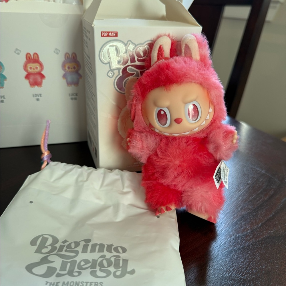 Pop Mart Big into Energy Labubu in Love